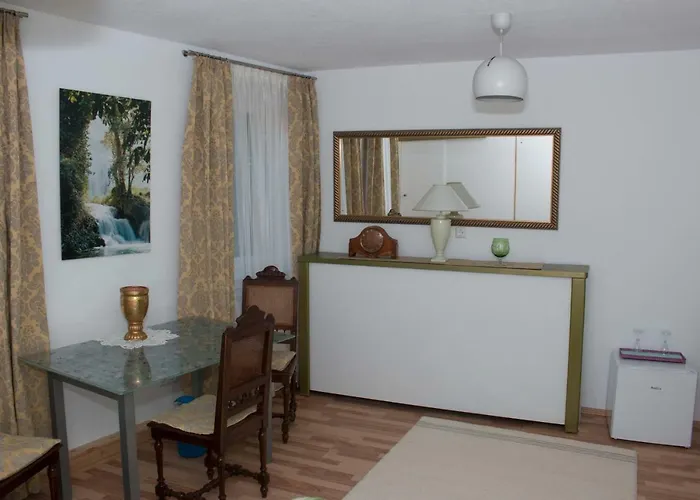 Zum Adler Διαμέρισμα Μπάντεν-Μπάντεν